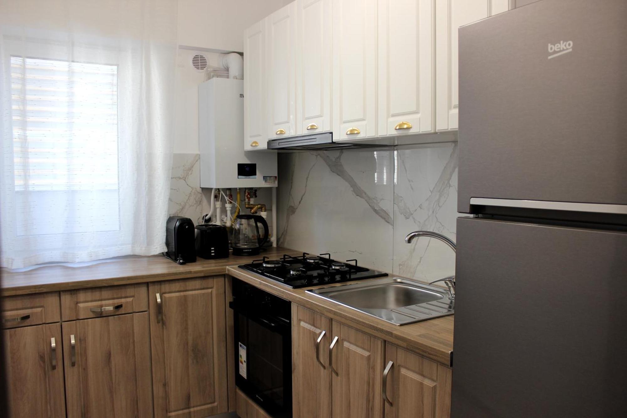 Deluxe Apartments On G Enescu Blvd Near Stefan Cel Mare University Suceava Exterior foto
